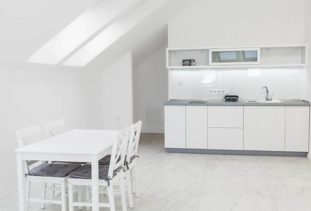 Corso Lux Apartman Gyula Exterior foto